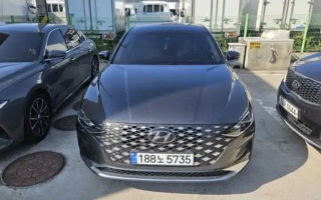 수원중고직거래사이트 더 뉴 그랜저 IG 하이브리드 르블랑 매물 사진 17 - 2022/04 82,000km